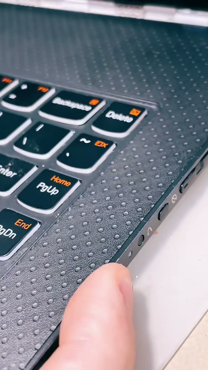 Ooo, uszkodzone Lenovo - standard :)